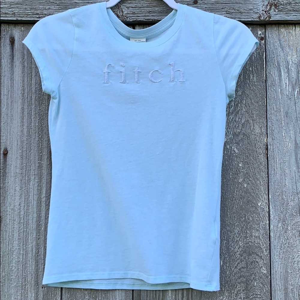 Abercrombie Kids Tee - Size L